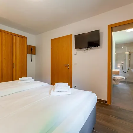 Susanna S Chalet *